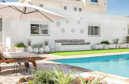 Milla de Oro Apartamento | Casa Azul First line villa -Puerto Banus Golden Mile