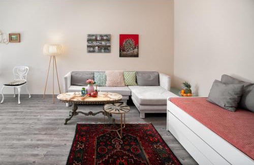 Milla de Oro Apartamento | Casa Azul First line villa -Puerto Banus Golden Mile