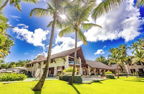 Casa de Campo Villa | Casa Bahia: Casa de Campo’s only 12-Bedroom Ultra-Luxury Beachfront Villa