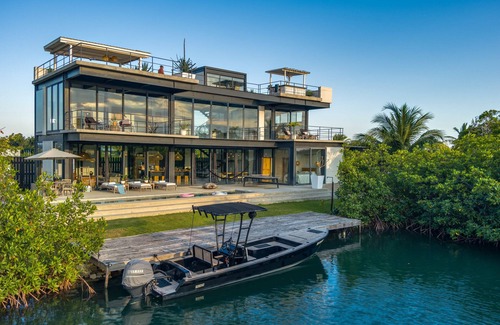 Placentia Villa | Casa Balam, A Stunning Waterfront Villa, w/Boat, 40ft Pool & Rooftop Bar
