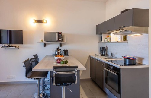 Marine de Saint Ambroggio Apartamento | Casa Balanina, sea view apartment