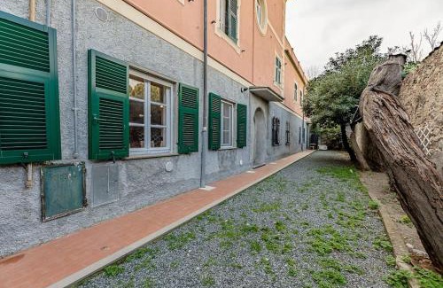 Albisola Superiore Apartamento | Casa Balbi al Mare, giardino e posto auto privato