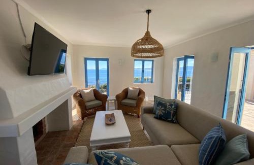Gansbaai Casa | Casa Balena - Gansbaai seafront accommodation, back-up power