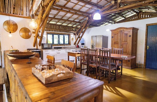 Frade Condominio | CASA BAMBU ANGRA
