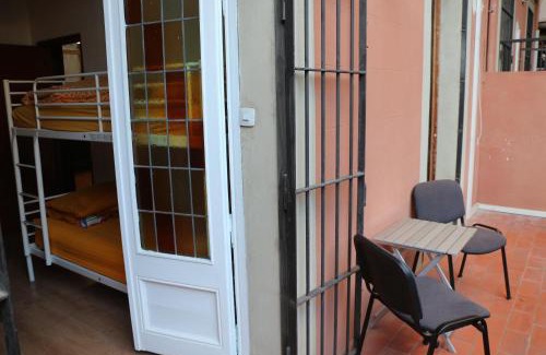 L'Antiga Esquerra de l'Eixample Hostal | Casa Barcelo Hostel Barcelona