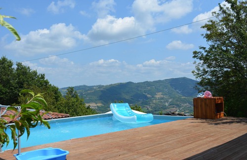 Denice Casa | Casa Barisone, casa de vacaciones confortable y bellamente situada, ideal para 2 familias