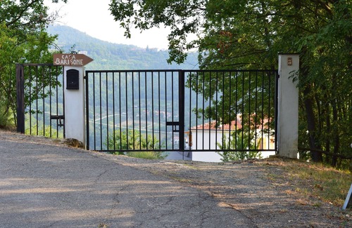 Denice Casa | Casa Barisone, casa de vacaciones confortable y bellamente situada, ideal para 2 familias