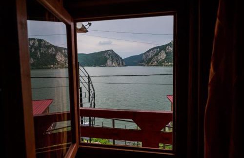 Dubova Cabina | Casa BeaSarah.