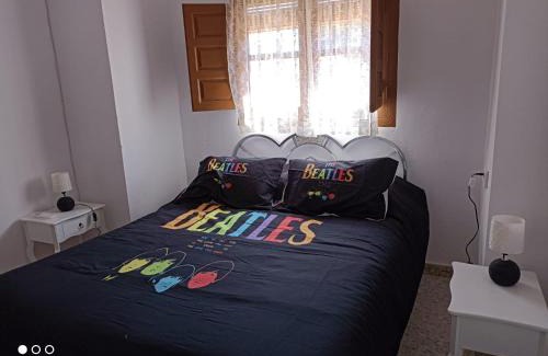 Pinos del Valle Casa | CASA BEATLES DEL VALLE