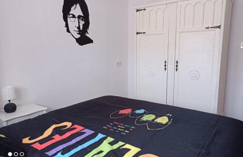 Pinos del Valle Casa | CASA BEATLES DEL VALLE