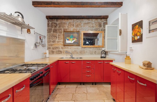 Vrboska Cabaña | Casa Belinda | Quaint Village Stone Cottage on Hvar Island