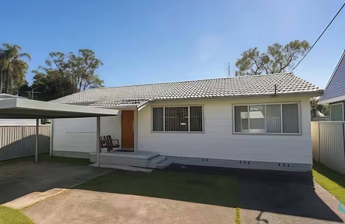 Charmhaven Casa | Casa Bella - a hidden gem on the Central Coast