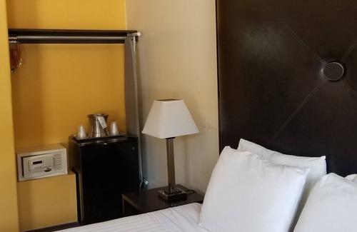 Pico-Union Casa | Casa Bella Inn - In Los Angeles (Downtown Los Angeles)
