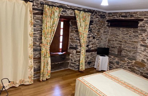 Currelos Casa | Casa Benaxo
