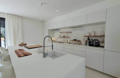 Leucate Casa | Casa Bianca - Architect-designed villa with swimming pool