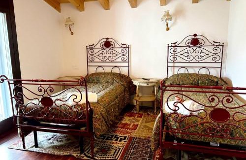 Rozzano Cama Y Desayuno | Casa Bianca Vicino Humanitas e Forum di Assago