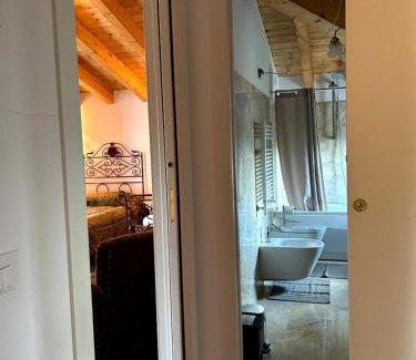 Rozzano Cama Y Desayuno | Casa Bianca Vicino Humanitas e Forum di Assago