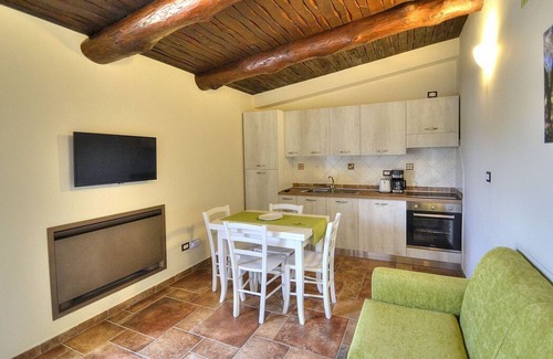 Marina di Casal Velino Casa | Casa Biancolilla B: A welcoming apartment situated at a short distance from the beach, with Free WI-FI.