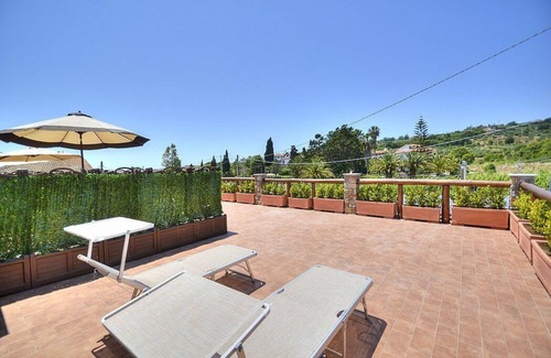 Marina di Casal Velino Casa | Casa Biancolilla C: A welcoming apartment situated at a short distance from the beach, with Free WI-FI.
