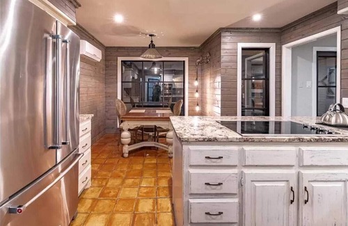 Lubbock Casa | Casa Blanca - 3BR 2BA - Modern Tranquility
