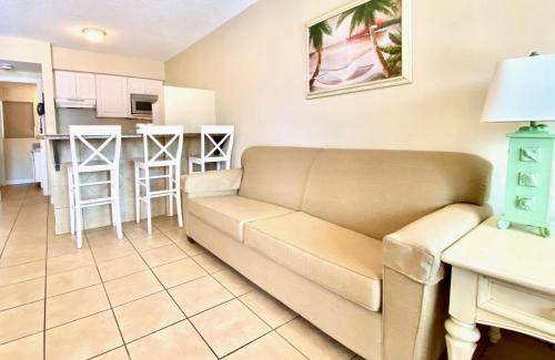 Panama City Beach Hotel | Casa Blanca Resort 1 bed - 2 bath