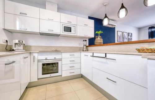Puerto Calero Casa | Casa Bleu 2 floors ,2 bedrooms ,equipped kitchen ,balcony ,terrace and grill