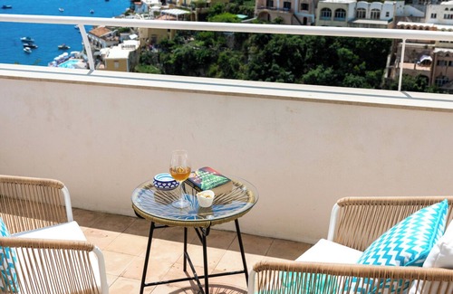 Positano City Centre Casa | CASA BLÙ DAMA está situado en el corazón de Positano tiene una hermosa vista