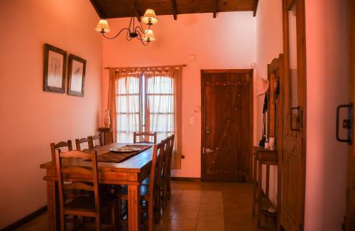Tandil Cama Y Desayuno | Casa Bordó, B & B