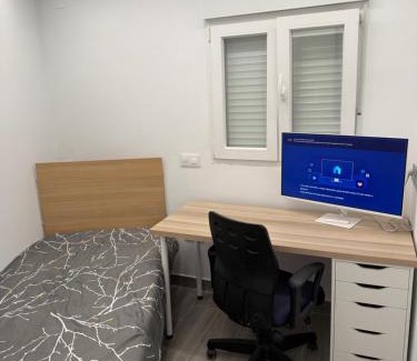 Pozuelo de Alarcón Casa | Casa Boutique en Pozuelo con 7 habitaciones y 4 baños compartidos