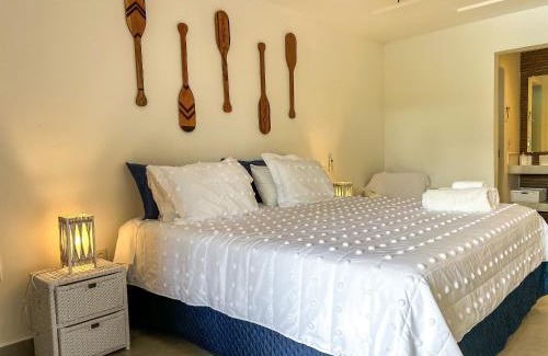 Arraial d'Ajuda Hotel | Casa Brisa - WIFI; PISCINA e Café da Manhã a 520m do Centro de Arraial