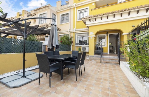 Torrevieja Casa | Casa Brogan