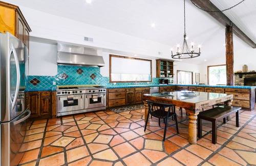 Ojai Otro | Casa Buho- Relax and Reset