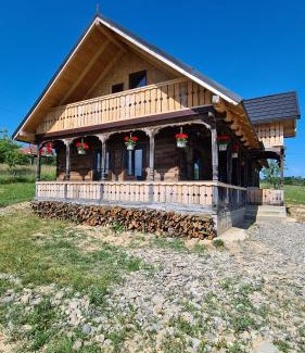 Nanesti Casa | Casa bunicilor din Oncești