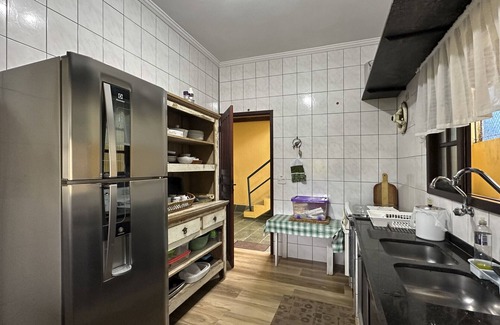 Jardim Capricornio Chalet De Esquí | Casa c piscina a 700m da Praia de Caraguatatuba/SP