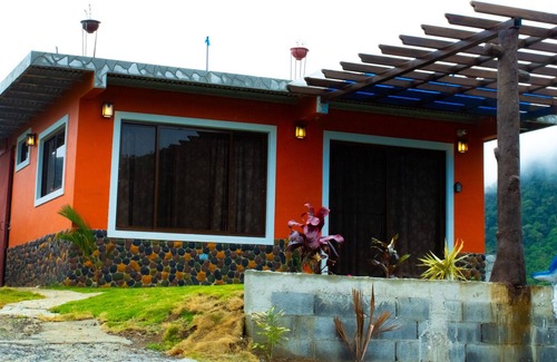 La Laguna Cabina | Casa Cabaña En La Laguna De San Carlos Panamá, Conéctate con la naturaleza.