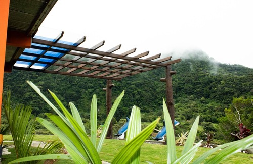 La Laguna Cabina | Casa Cabaña En La Laguna De San Carlos Panamá, Conéctate con la naturaleza.