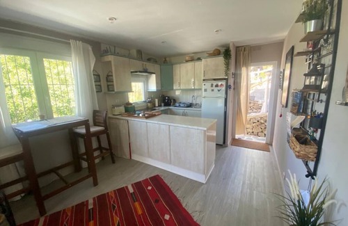 Cómpeta Cabina | Impresionante cabaña de 1 habitación con piscina privada y barbacoa perfecta para parejas