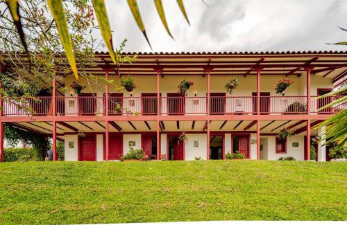 Alegrias Casa | Casa cafetera en Pereira con Jacuzzi y 5 habitaciones