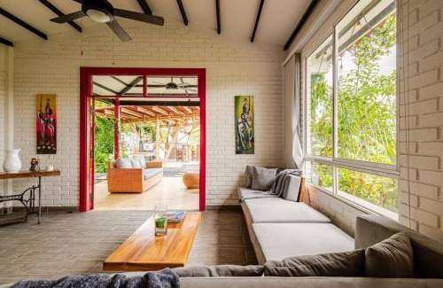 Alegrias Casa | Casa cafetera en Pereira con Jacuzzi y 5 habitaciones
