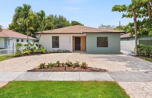 Lake Ida Shores Casa | Casa Calma 2 min to Famous Atlantic Ave, Pool coming Oct 2025