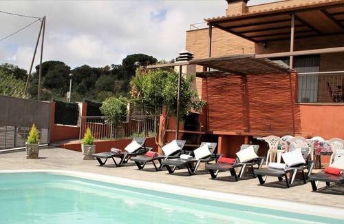 Palafolls Casa | CASA CAMÍ DEL CASTELL, CERCA DE LA NATURALEZA, PISCINA PRIVADA Y ZONA DE JUEGOS