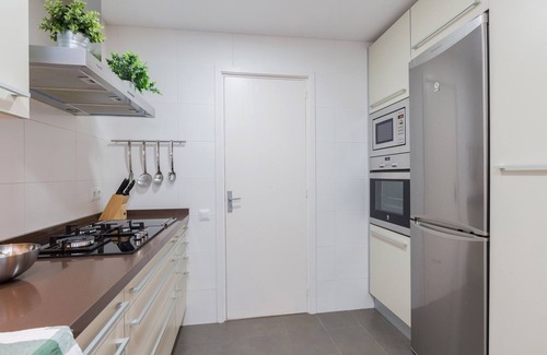 La Salut Apartamento | Casa Camelies apartment close to Park Guell- FREE WIFI