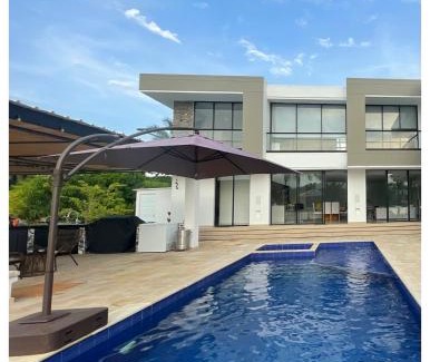Girardot Casa | Casa Campestre Girardot Condominio Lagos del Peñón