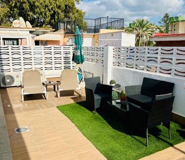 Playas del Palo Apartamento | Casa Carmen Ático Primera linea de playa