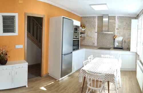 O Irixo Cabaña | Casa Carmiña: Casa para pequeños grupos en el corazón de Galicia