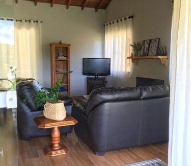 Bueno Brandao Casa | Casa Casoli - Perfeita para família e amigos