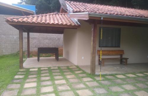 Bueno Brandao Casa | Casa Casoli - Perfeita para família e amigos