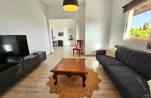 Nazaret Apartamento | Casa Cernícalo, Tranquilidad, Terraza y Ubicación Ideal para Explorar Lanzarote
