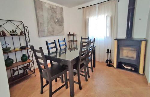 Constantina Casa | Casa Cerro Luna Con Chimenea