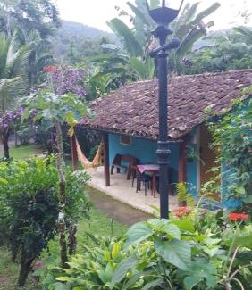 Paraty Casa | Casa- Chalé Recanto Das Saíras em Paraty